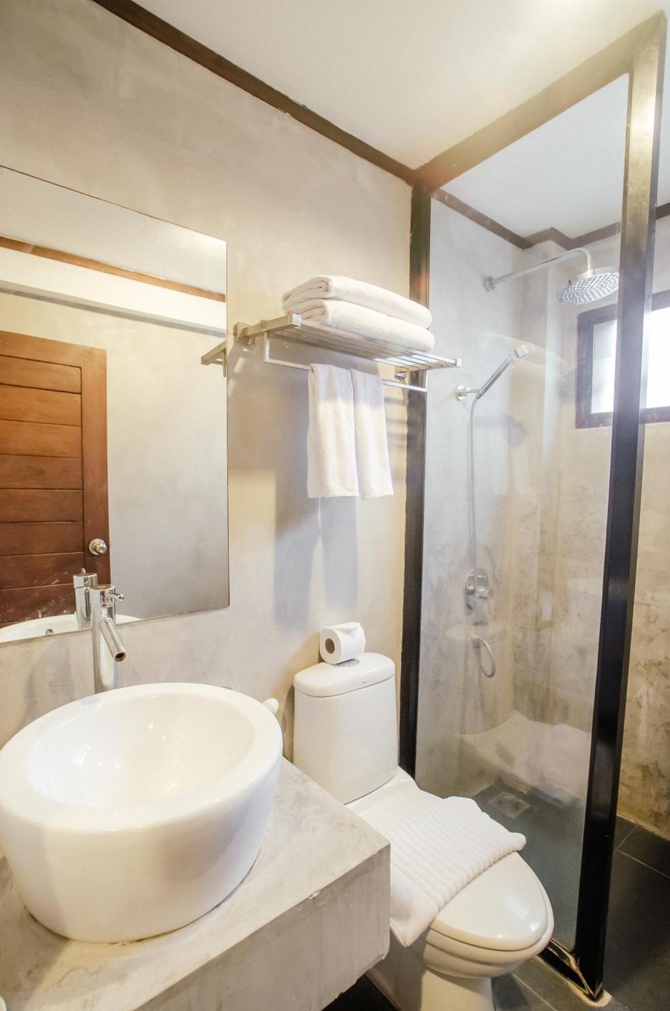 Lilu Pai Hotel Ngoại thất bức ảnh