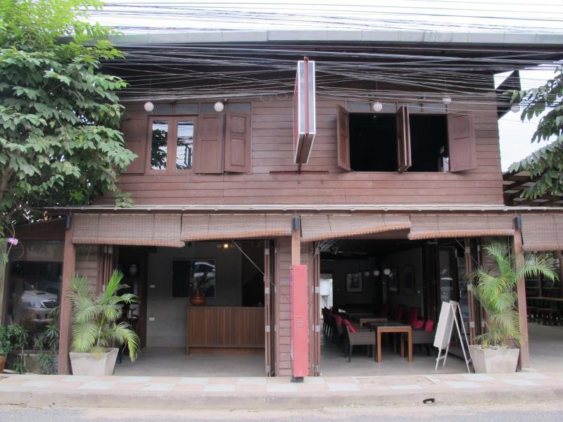 Lilu Pai Hotel Ngoại thất bức ảnh