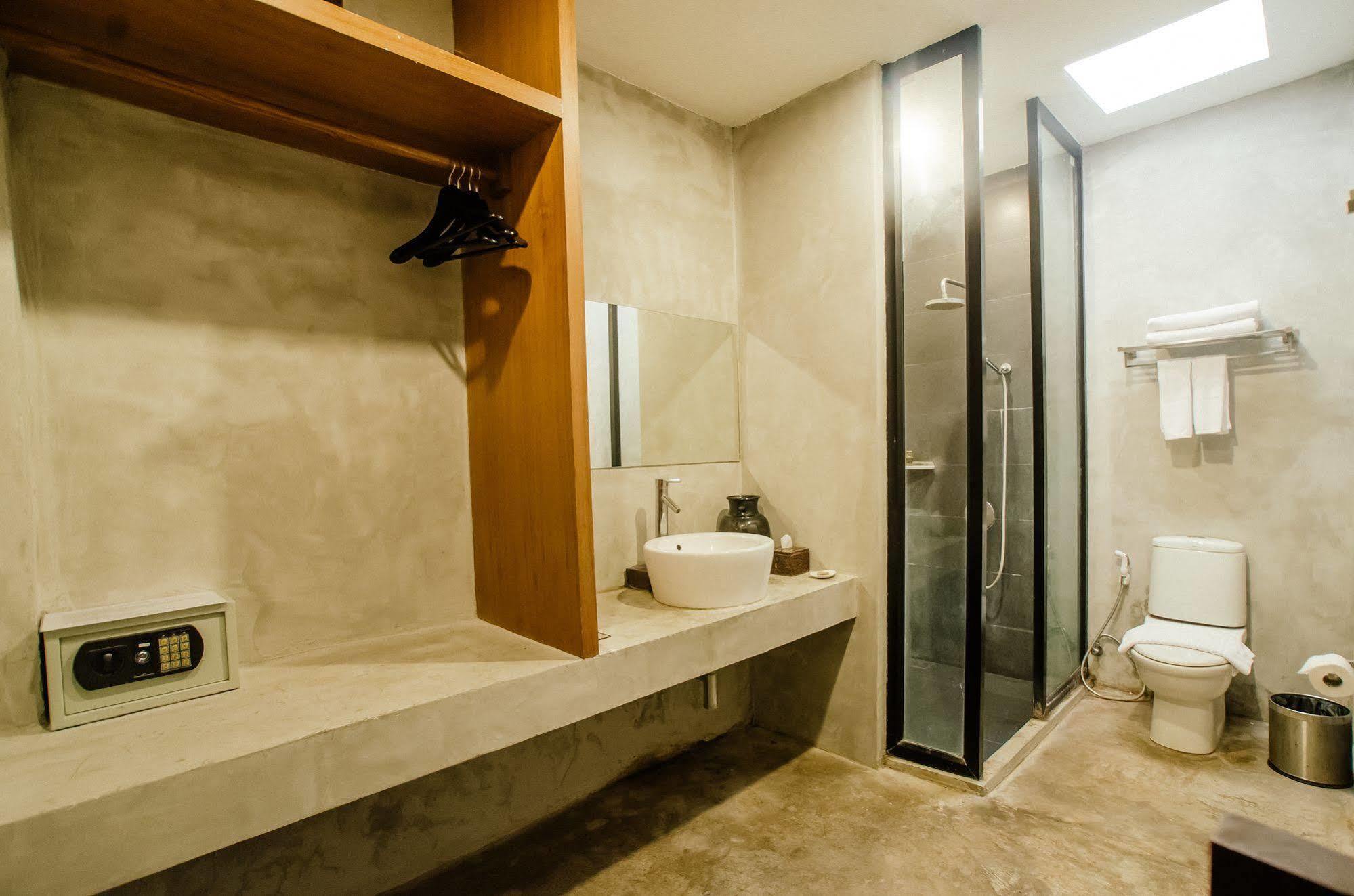 Lilu Pai Hotel Ngoại thất bức ảnh