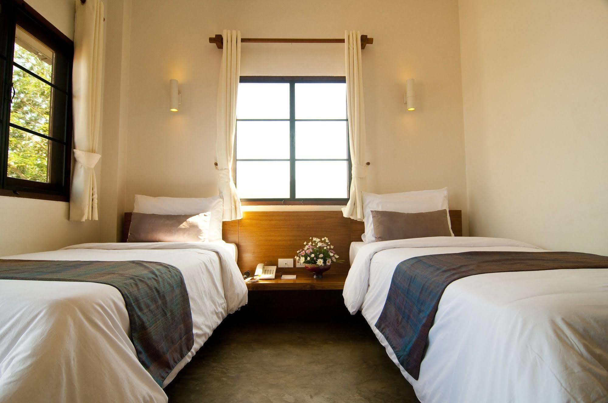 Lilu Pai Hotel Ngoại thất bức ảnh