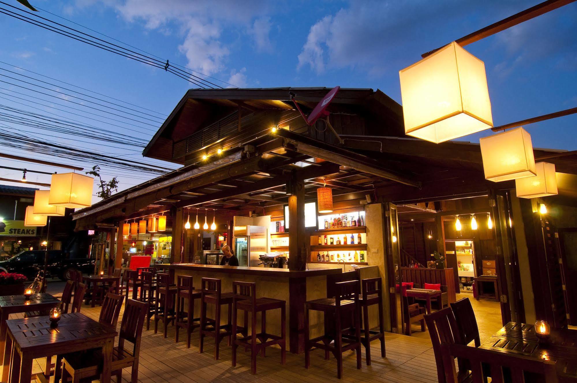 Lilu Pai Hotel Ngoại thất bức ảnh