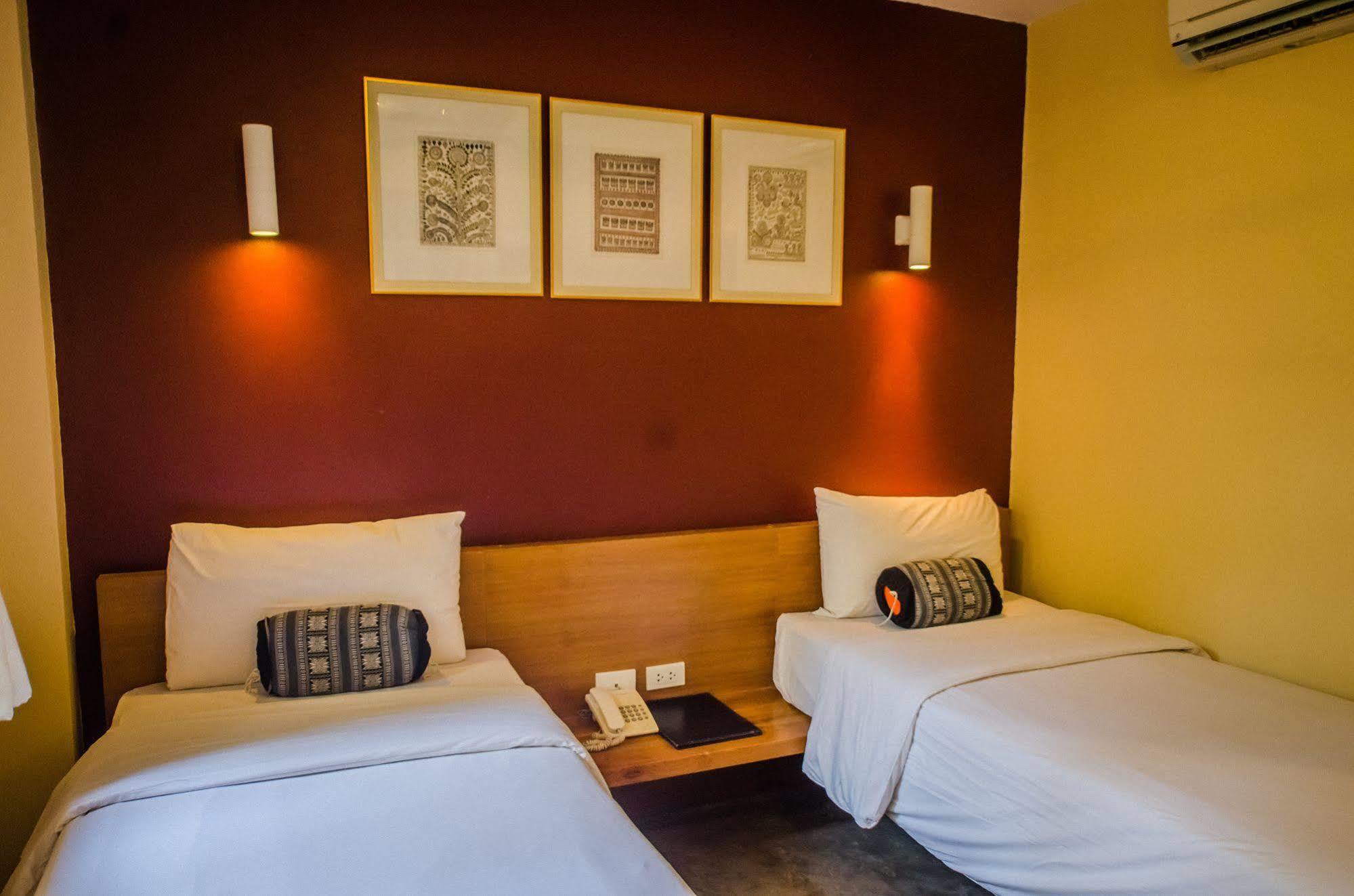 Lilu Pai Hotel Ngoại thất bức ảnh