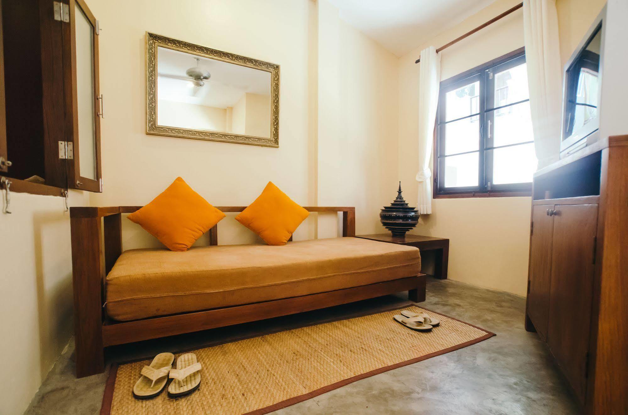 Lilu Pai Hotel Ngoại thất bức ảnh