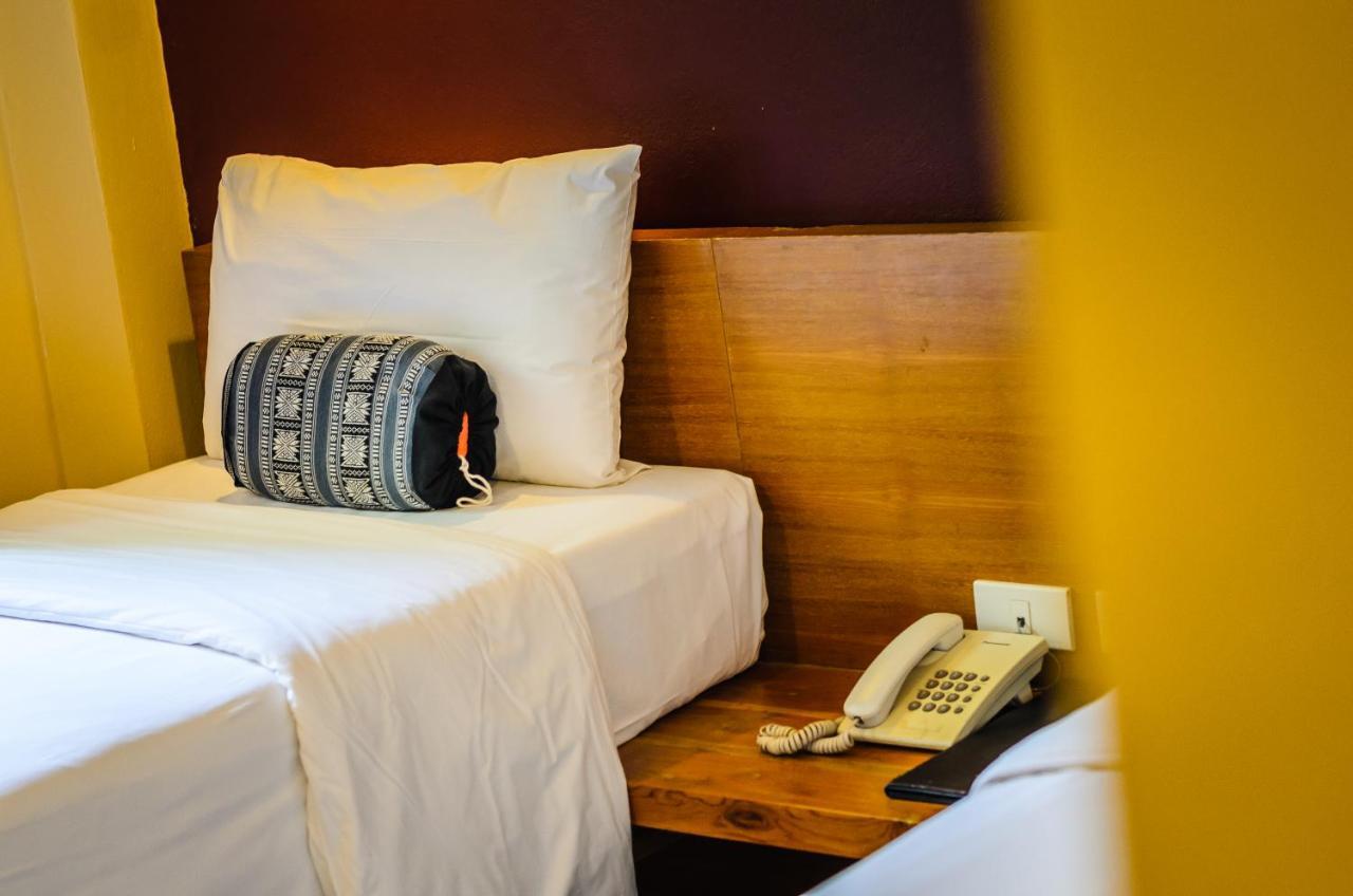 Lilu Pai Hotel Ngoại thất bức ảnh